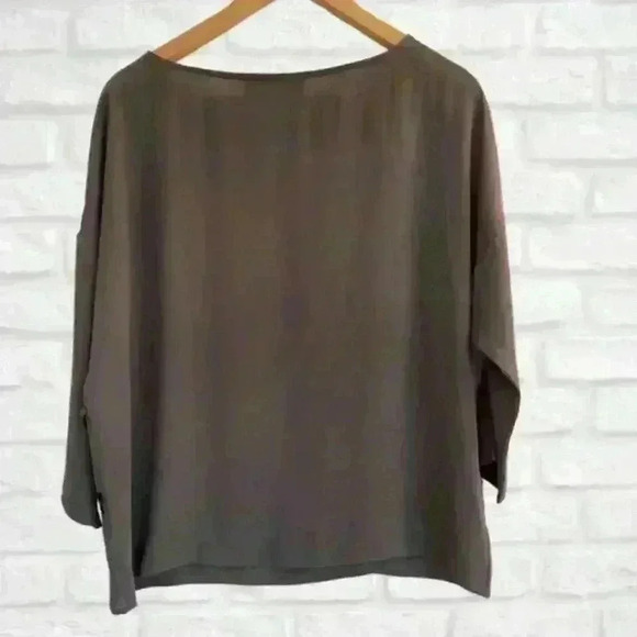 𝅺LOFT Sequin Stripe Dressy Top Size M - Picture 2 of 7